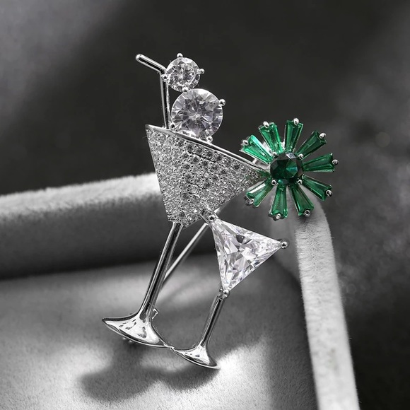 Green Martini Brooch - Picture 3 of 9